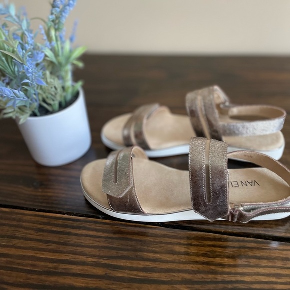 VANELi Espy Metallic Gold Sandal - Picture 4 of 6